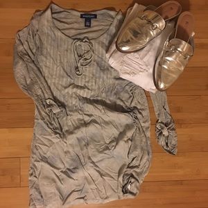 NWOT Grey top
